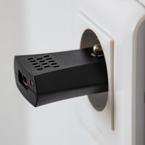 Adaptateur secteur par Fumytech